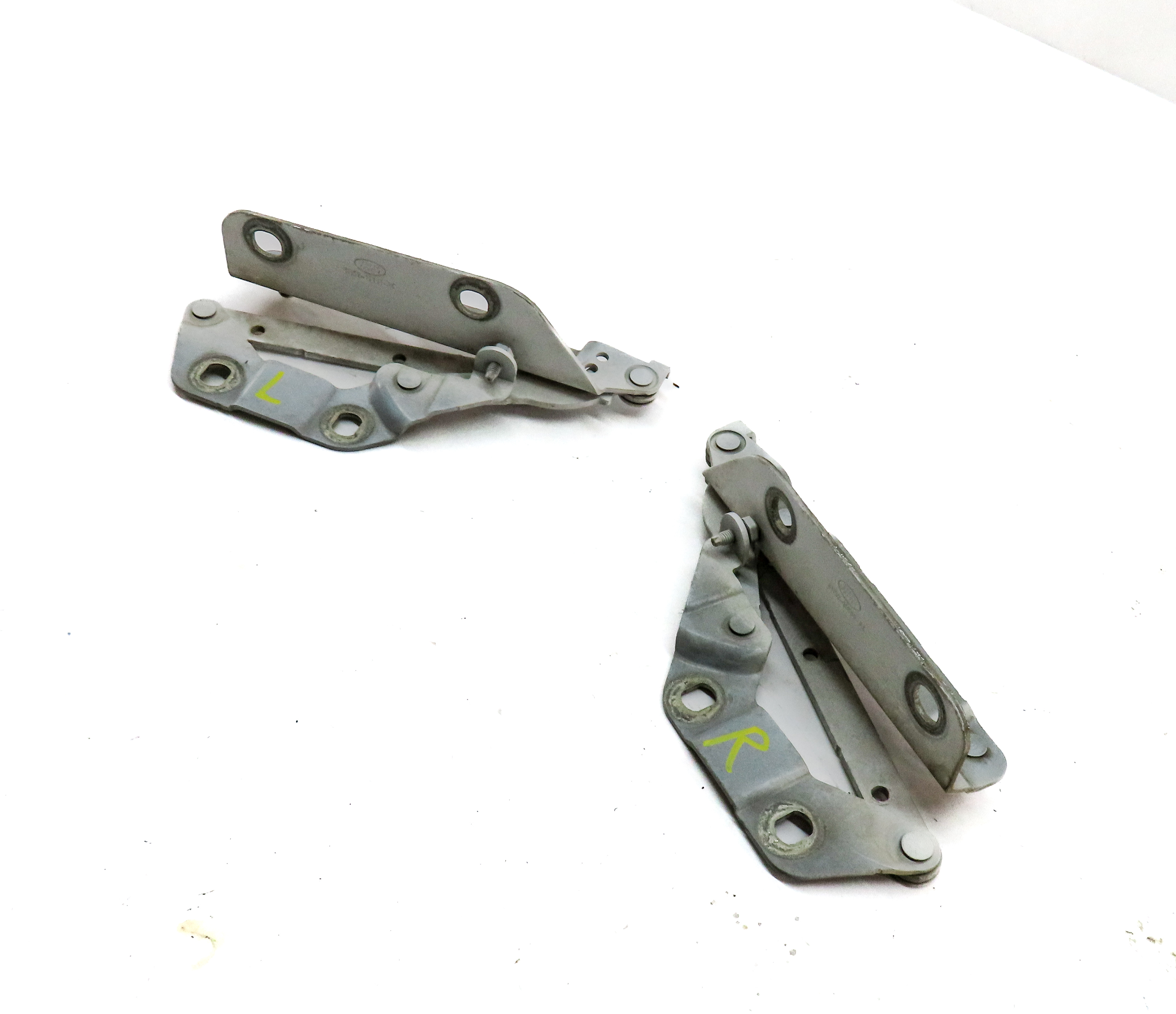 2008-2019 LAND ROVER LR2 / RANGE ROVER EVOQUE (L538) HOOD HINGE SET-2 (White) — exact item pictured